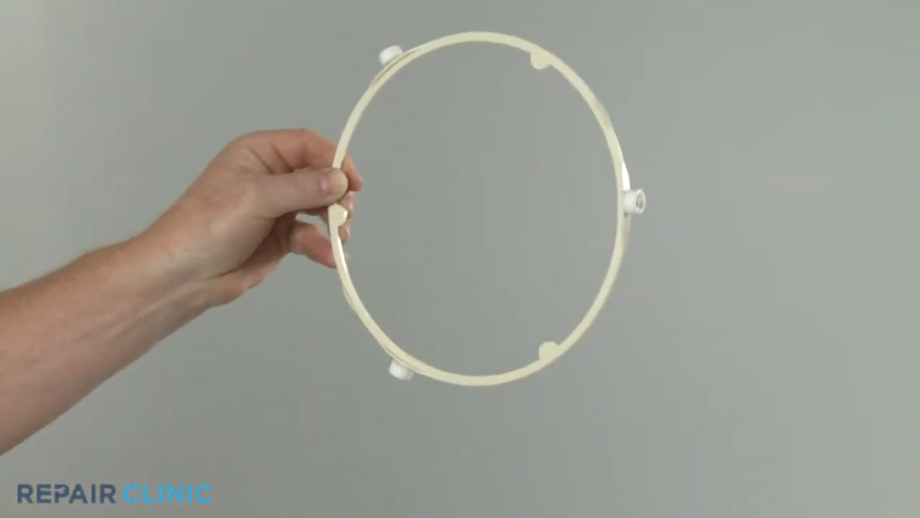 Microwave oven roller ring