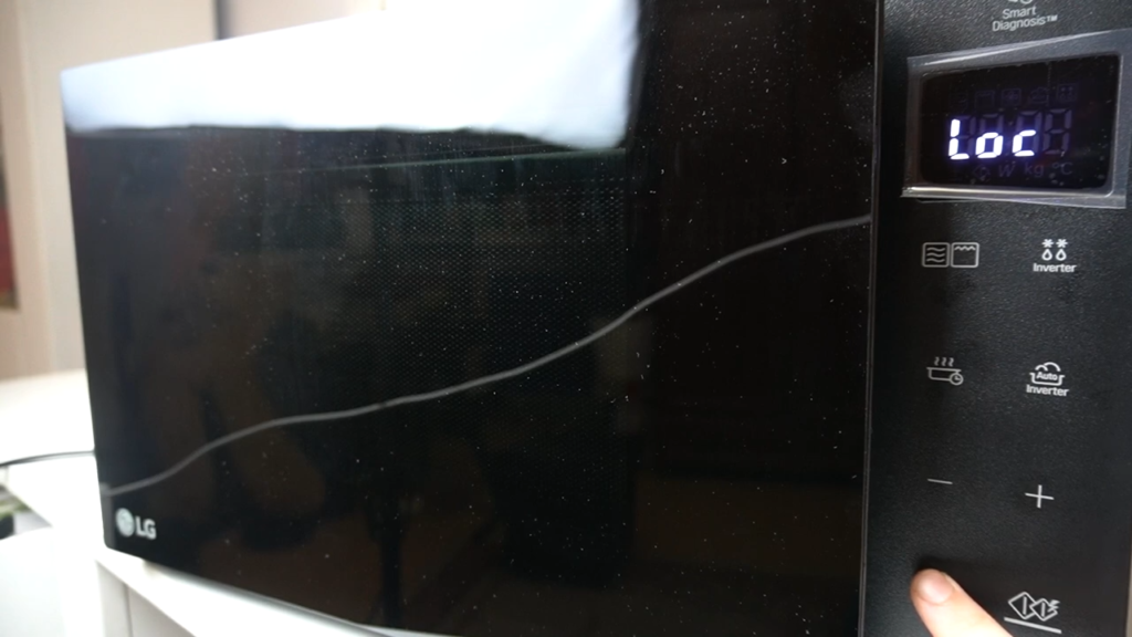 Microwave oven child lock