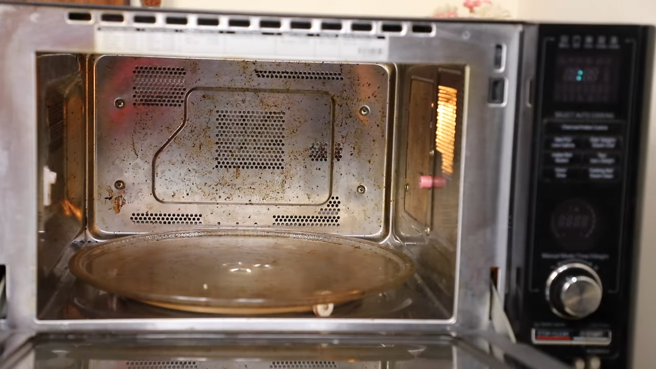Microwave oven cleaning