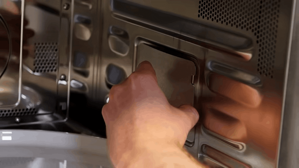 Microwave oven waveguide