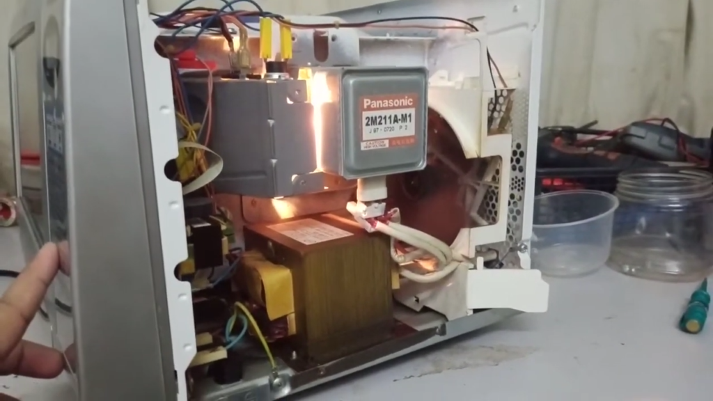 Microwave oven overheating