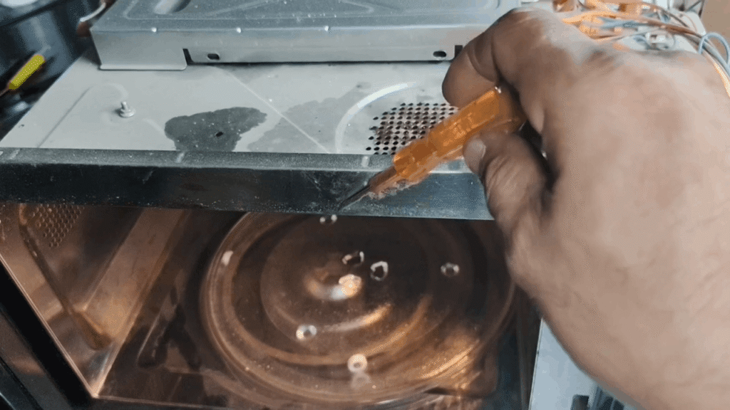 microwave oven earthing grounding check